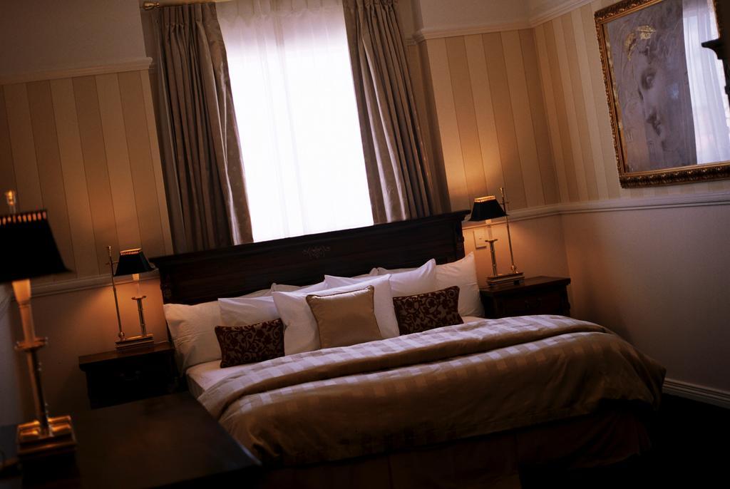 מאונט איסה Redearth Boutique Hotel חדר תמונה