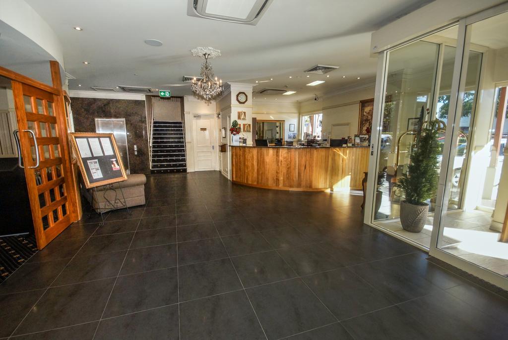 מאונט איסה Redearth Boutique Hotel מראה חיצוני תמונה