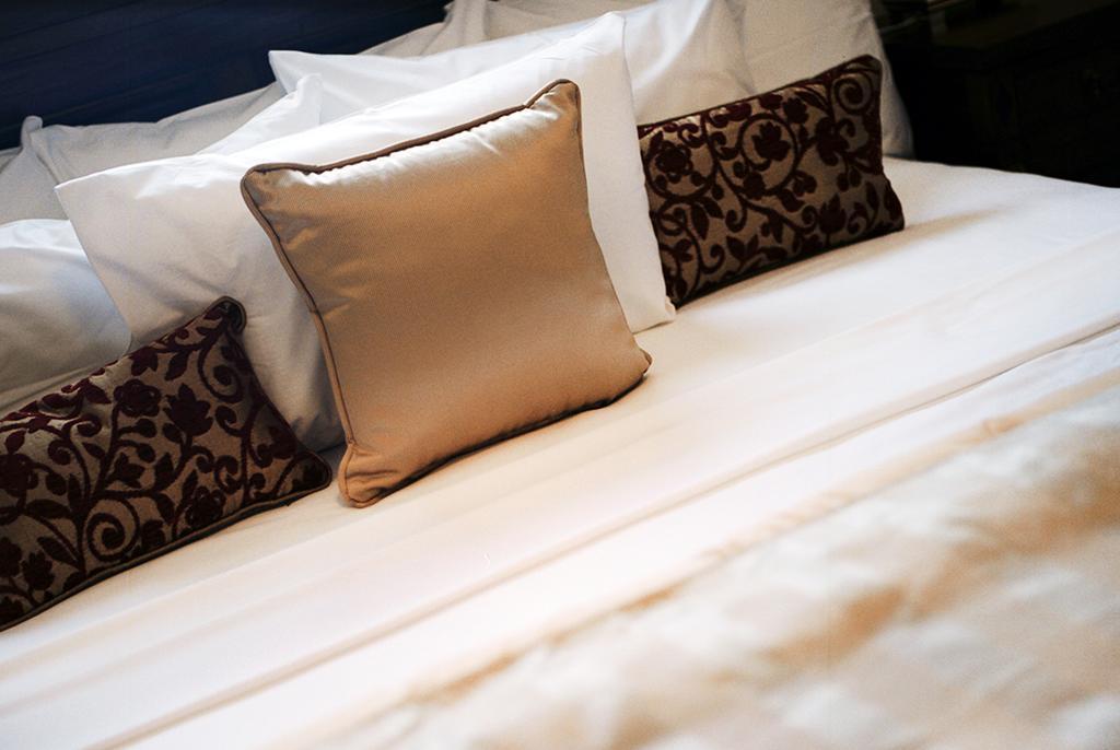 מאונט איסה Redearth Boutique Hotel חדר תמונה